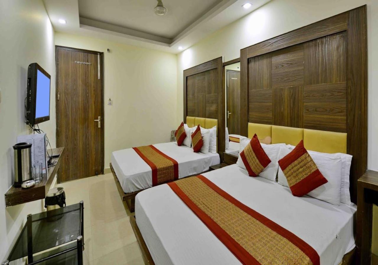 Family Spot Hotel นิวเดลี ภายนอก รูปภาพ